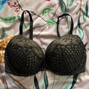 Victoria's Secret Black Lace “Very Sexy Push-Up” 34D Bra with Nude Lining